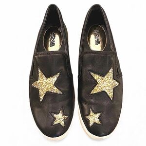 MICHAEL KORS black leather platform sole slip on flats. 🖤💛🤍